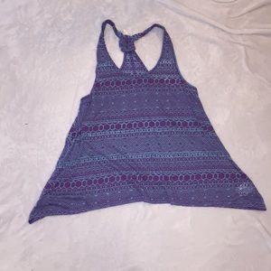 Flowy pattered tank